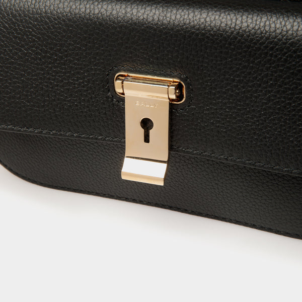 Lock Me | WoSmall Crossbody Bag in Black Grained Leather