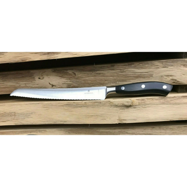Grand Maître Forged Bread Knife