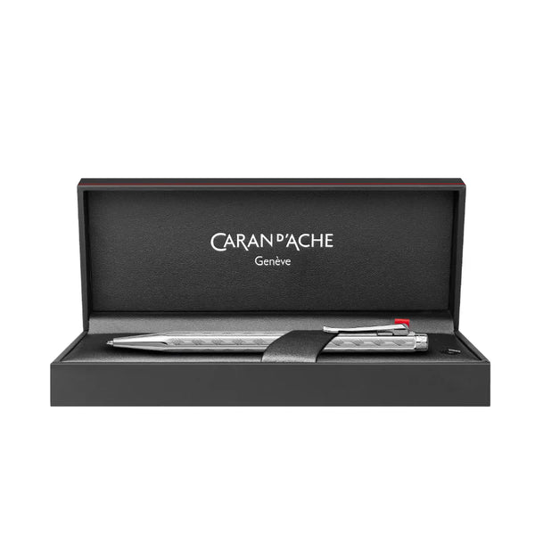 Caran d’Ache Ecridor™ Tressé Set – Pen + Léman Black Notebook Cover