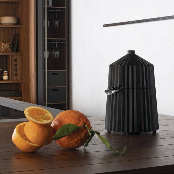 Electric citrus-squeezer | Plissé